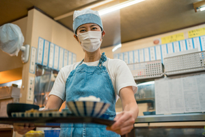 飲食店での飲酒機会、約8割が「減った」と回答。ホットペッパーグルメ外食総研が調査 データで見る飲食業界