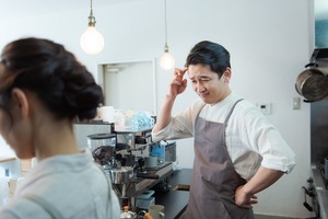 私生活を優先、電話は苦手……。Z世代を雇用した飲食店の8割が世代間ギャップを実感 飲食ニュース・トレンド