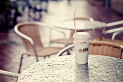飲食店の「雨の日」集客対策。客足を維持するための3つの方法と心がけたいサービス 飲食店経営のノウハウ