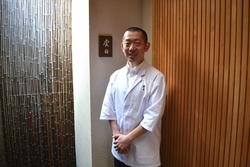 最年少の三つ星シェフに聞く「料理人の成長の鍵とは?」。『虎白』小泉功二氏インタビュー 食の仕事人
