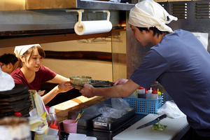 【2023.6最新】パーティションは廃棄OK? 飲食店のコロナ感染対策ガイドライン廃止、今後は? 飲食ニュース・トレンド