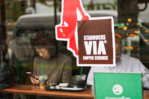 飲食店でプラスチックストロー廃止の動き広がる。なぜストローはダメ? その理由 飲食ニュース・トレンド