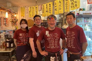 15坪で1日の集客200人以上。“面倒な”注文方法でも常連客が絶えない『なまけ』の愛され力 食の仕事人