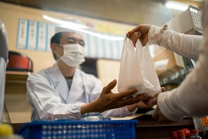 飲食店のプラ製フォークなども有料化へ。「プラスチック資源循環促進法」が成立 飲食ニュース・トレンド