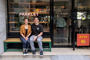 日本橋のカフェ『パークレット』はなぜ人気? アメリカ人夫妻の「温かな店づくり」 食の仕事人