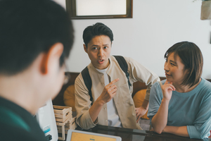 三重県が全国初の“罰則付き”カスハラ防止条例を検討。2026年の義務化に飲食店はどう備える? 飲食ニュース・トレンド