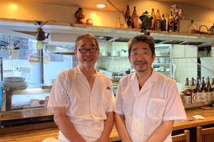 『青山ぼこい』が常連客に愛され続けるワケ。高級店が連なる表参道で“庶民派”を貫く 食の仕事人