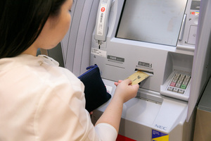 飲食店の約4割が「売上金の管理方法」に不安。現金管理の最適な方法とは!? 飲食店経営のノウハウ
