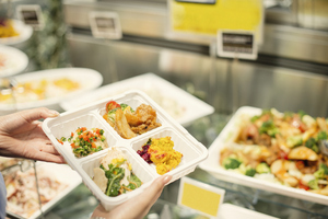 中食の市場規模が10兆円を突破。飲食店の「デリバリー」「テイクアウト」需要高まる 飲食ニュース・トレンド