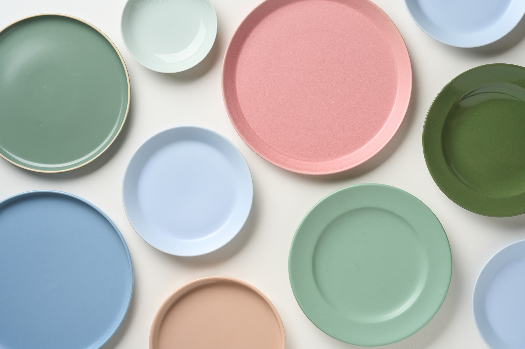 パステルカラーの食器で「春の限定メニュー」の単価アップを狙おう!
