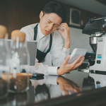 飲食店オーナーの「過重労働」が深刻。月の労働時間を削減し、「攻めの経営」へ