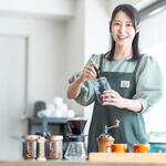 【自宅カフェ開業ガイド】資金・資格・許可は？失敗しないための手順を徹底解説【店舗デザインマガジン】