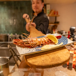 開業初月から売上1,000万円！ 渋谷『炭火焼きリリー』を大ヒットに導いた「原始焼き」の仕掛け