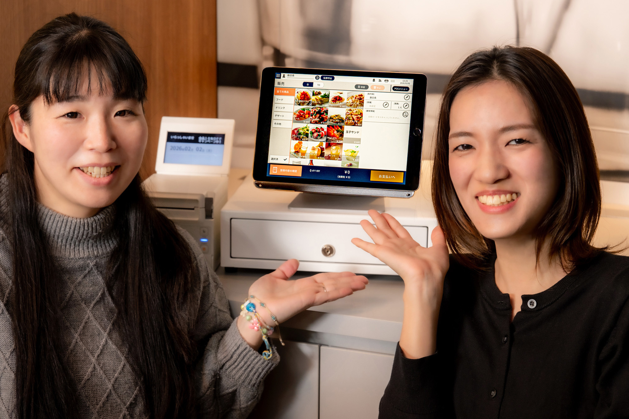 飲食店に不可欠なPOSレジ開発秘話。なぜ東芝テックは「POSasy」の機能