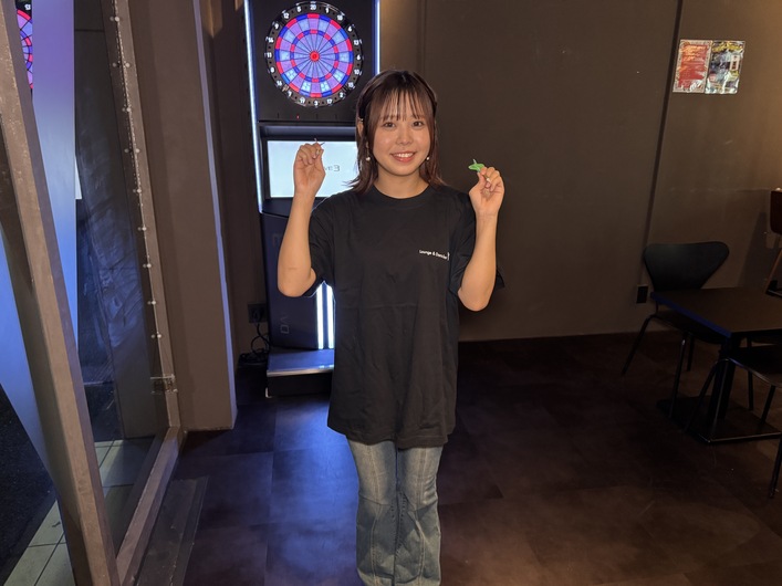Lounge&Darts bar W(ダブル)の制服