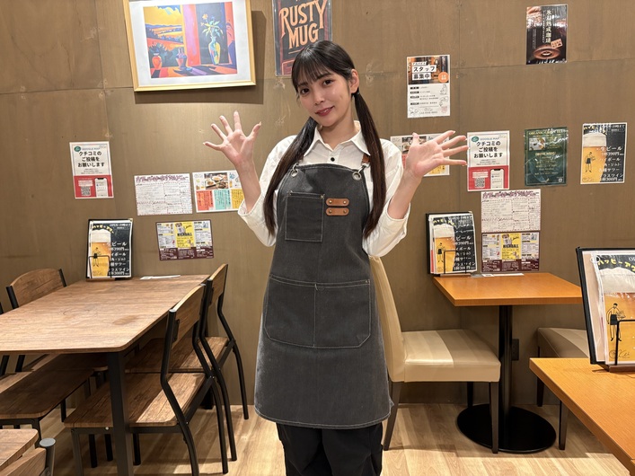 カフェバルkeiの制服