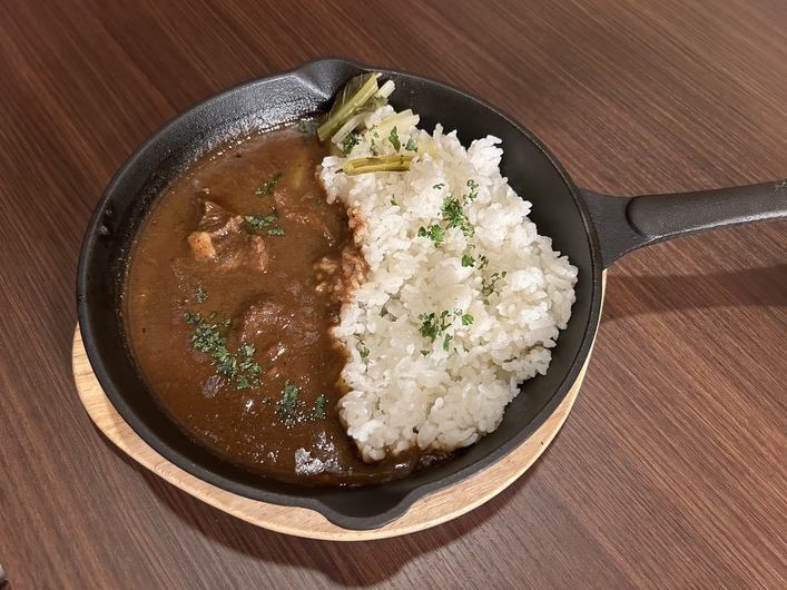 冒険香る牛すじカレーの店　Roman Kitchen 秋葉原のまかない