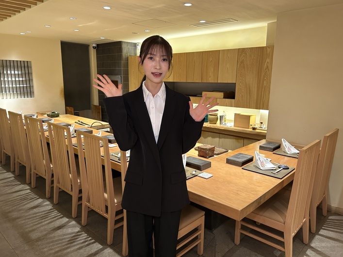 THE SAKAI Roppongiの制服