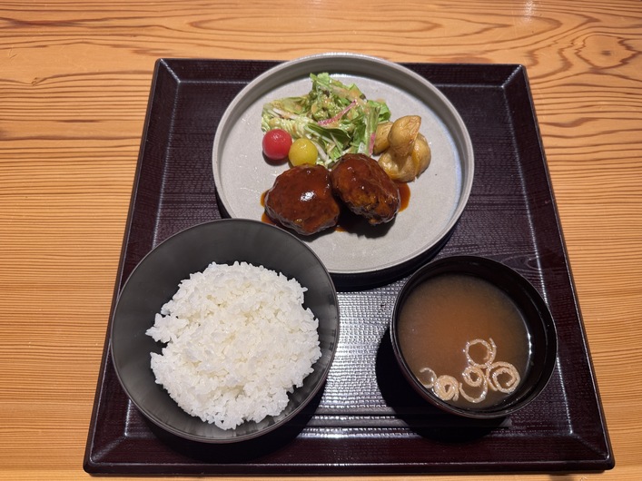 僖ニ成ル食 京橋のまかない