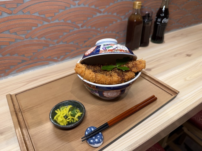 #カツ丼は人を幸せにするのまかない