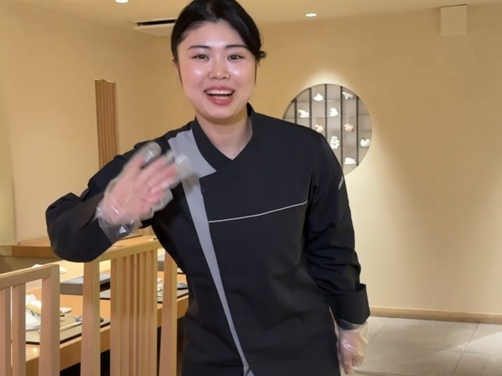 THE SAKAI Roppongiの制服