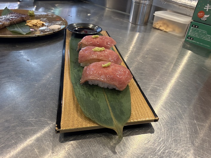 肉星 築地本店のまかない
