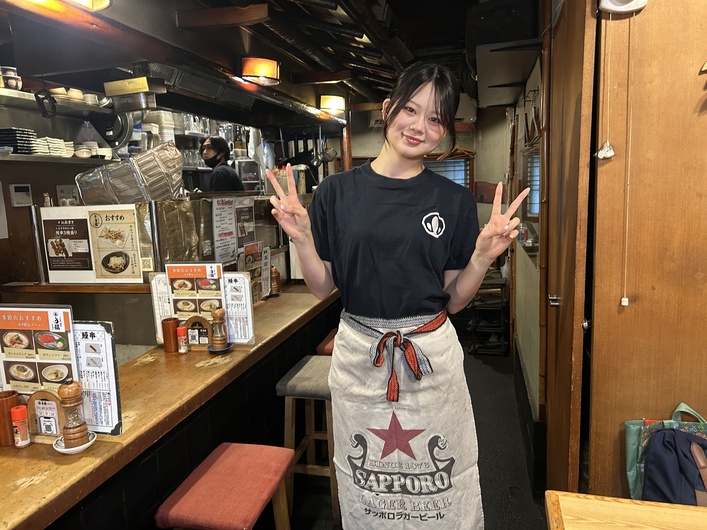 うな串 焼鳥 う福 新宿三丁目の制服