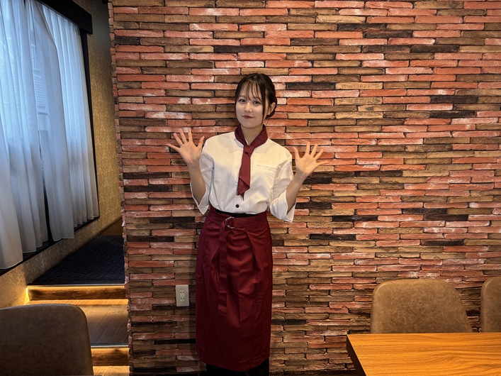 五代目和牛東京 （Japanese Food Wagyu Beef (Halal) Ramen Hamburger Ginza Restaurant 5W-Tokyo）の制服
