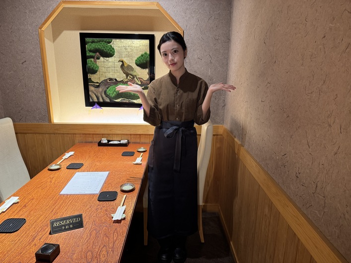 雷門き介 神保町店の制服