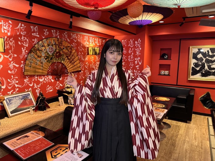 SHOGUN BAR TOKYO IKEBUKUROの制服