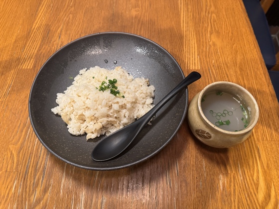 今日は貝出汁のリゾットに、貝出汁スープをいただいた😍💓
食べた瞬間、貝出汁が身体に沁みすぎて何杯もいけそう😇🤦🏻‍♀️
まかないがてらそのまま飲んで帰っていく先輩スタッフも多いみたい🤭💟