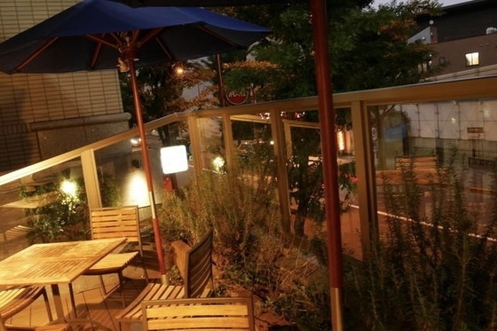 焼き鳥バル ジョニーとリー