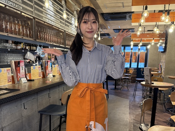 ハイボールバーの制服画像