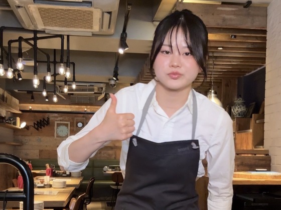 グリルドエイジングビーフ 中目黒店の制服画像