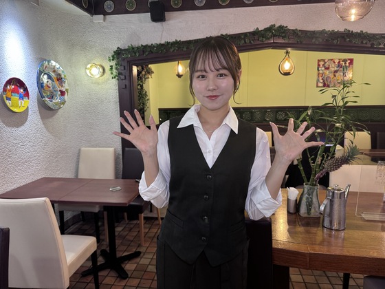 リストランテ 文流の制服画像