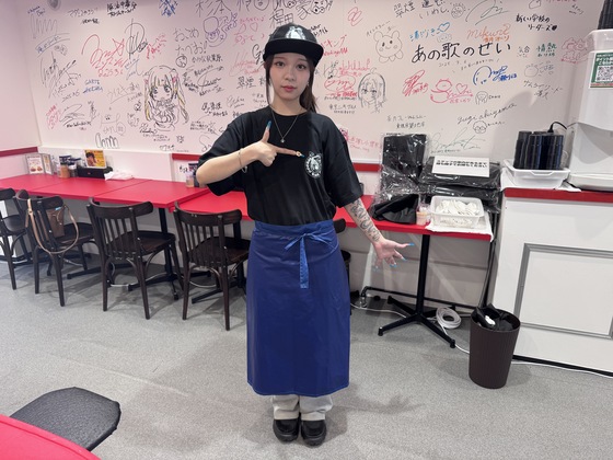 豚ノヴァ-零- 神田水道橋店の制服画像