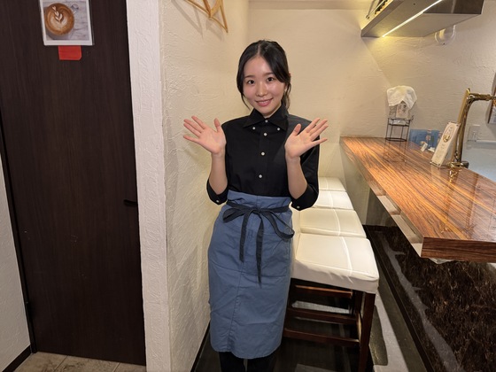 GINZA Cafe Hanonの制服画像