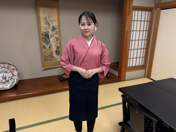 うらわのうなぎ 萬店（まんだな）の制服画像