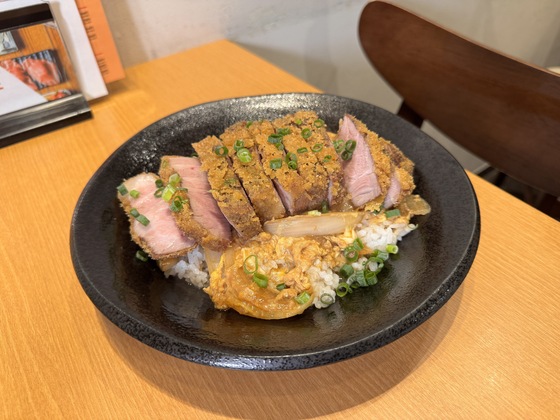 和牛と樽ワイン バレルのまかない画像