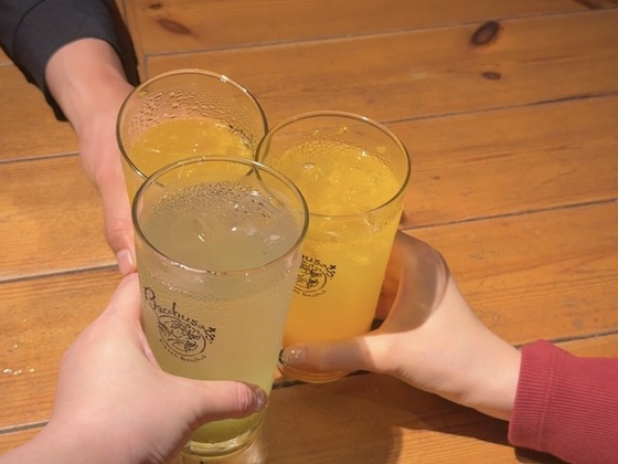 まかないはないけど、好きなドリンクを作って飲めちゃう！
お店のメニューをたまに試食させてもらえたりもするみたい🤭