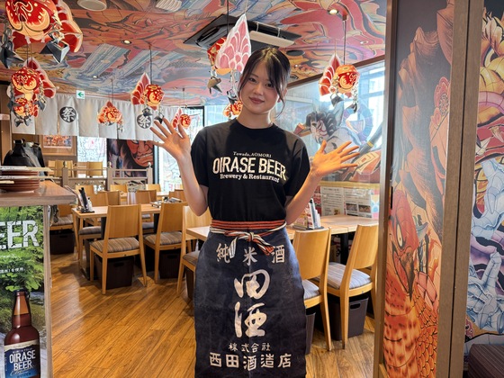 青森ねぶたワールド新橋店の制服画像