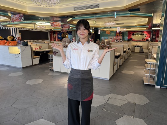 海底撈火鍋 上野店の制服画像