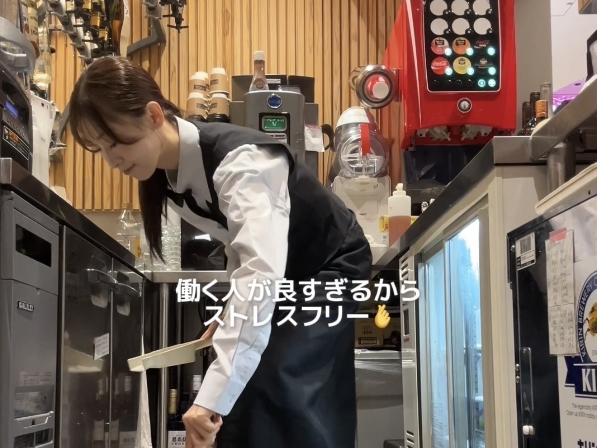 羽田空港のバー『Cafe&Bar RAGE 』でバイト始めたら