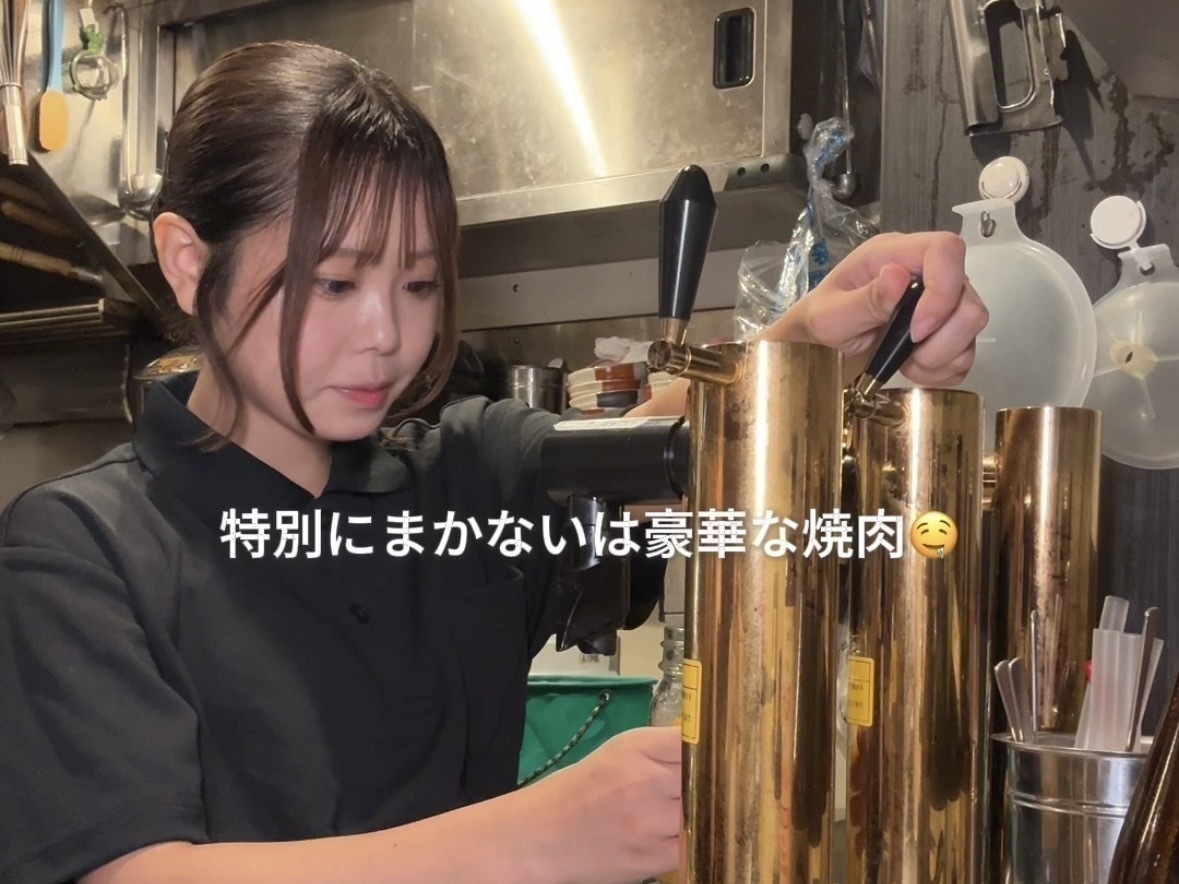 『焼肉 うしかね』でまかない焼肉を食べる日のバイトvlog