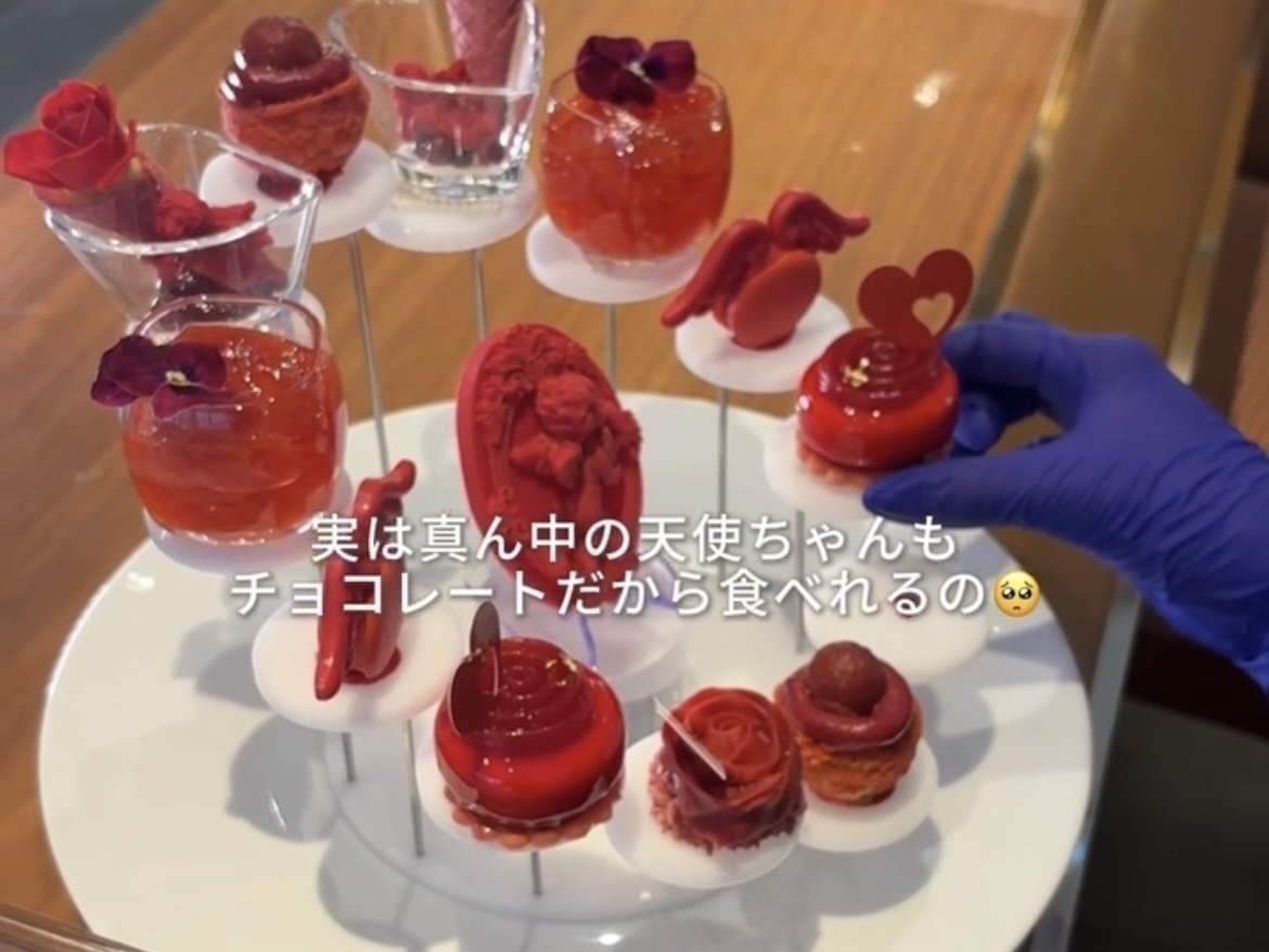 アフヌンカフェの『LETTRE D‘AMOUR by PATINASTELLA』のバイトvlog