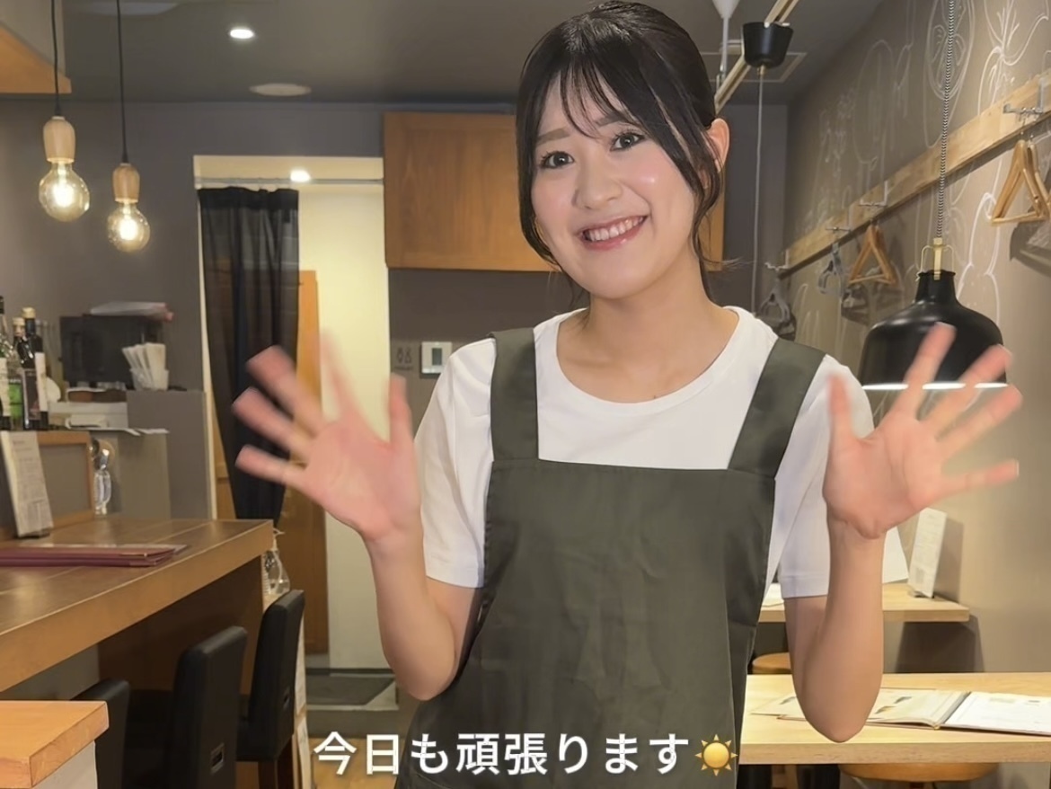 3時間だけ『飯と酒Toritoco』 でバイトする女子高生vlog