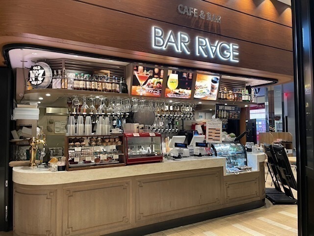 羽田空港の『Cafe&Bar RAGE』でバイトする女子大生vlog