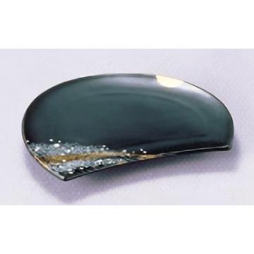 AZ42-2 黒釉花吹雪半月皿