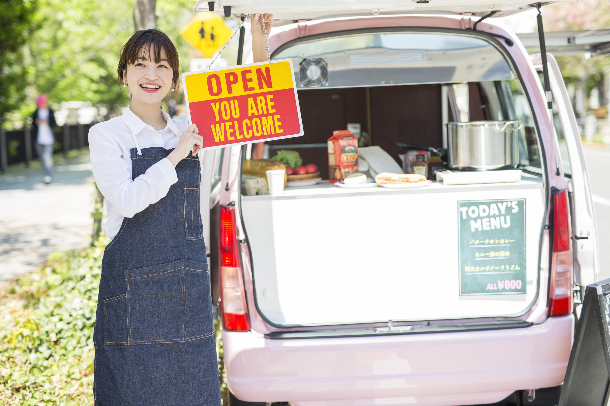 キッチンカー運営、最大の壁は「出店場所」。飲食店オーナーが抱く期待と現実