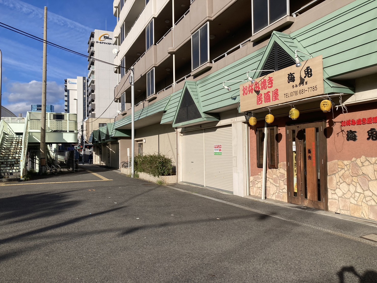 ハーバーランド（18.29坪）の店舗物件画像 外観・内観1